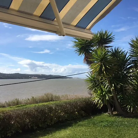 West House Peniche Foz Lagoon Villa *